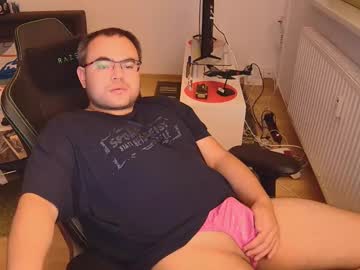 Latexboy893 Chaturbate stream image from August 19, 2025
