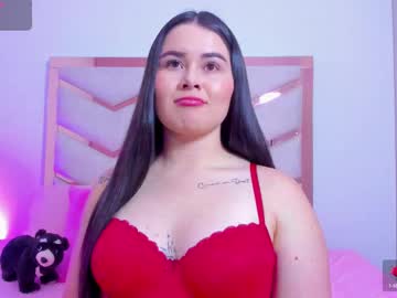 Linaanssen Chaturbate stream image from August 19, 2025