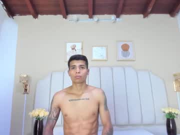 Noha_Hunter Chaturbate stream image from August 19, 2025