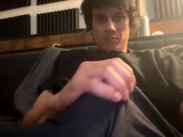 Bigben281330 Chaturbate stream image from August 20, 2025