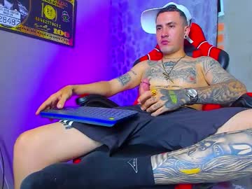 Daniel_Tattooed_Smoker Chaturbate stream image from August 20, 2025