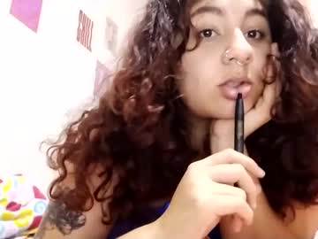 Onlysaralee Chaturbate stream image from August 20, 2025