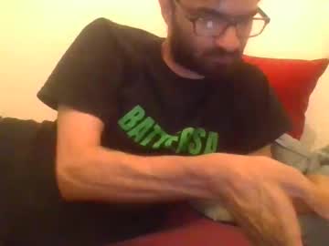 Oeffel Chaturbate stream image from August 20, 2025