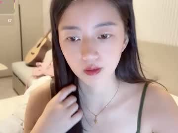 Leele07 Chaturbate stream image from August 20, 2025