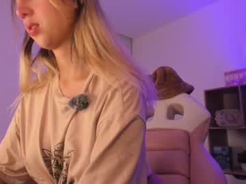 Natasna1 Chaturbate stream image from August 20, 2025