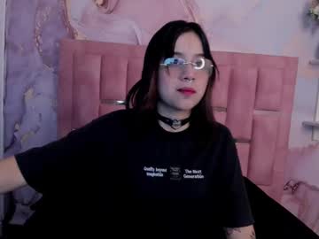 Nixielee__ Chaturbate stream image from August 20, 2025