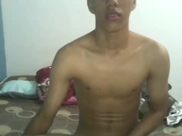 Andresgr2t Chaturbate stream image from August 20, 2025