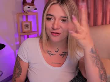 Ashleyvalirya Chaturbate stream image from August 20, 2025