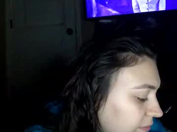 Roseskylarr Chaturbate stream image from August 20, 2025