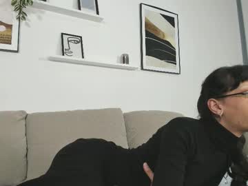 Crystal_Lyra Chaturbate stream image from August 20, 2025