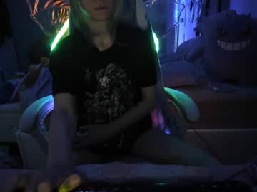 Greeneyedlovexo Chaturbate stream image from August 20, 2025
