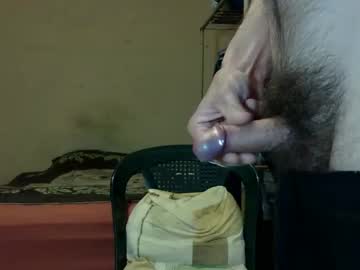 Ronniemaster Chaturbate stream image from August 20, 2025