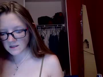 Angelicangel3 Chaturbate stream image from August 20, 2025