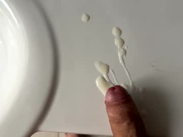 Gghornycute Chaturbate stream image from August 20, 2025