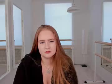 Petal_Dust Chaturbate stream image from August 20, 2025