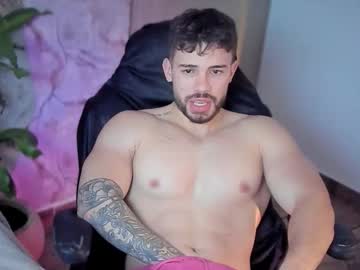 Valenthinoking Chaturbate stream image from August 20, 2025