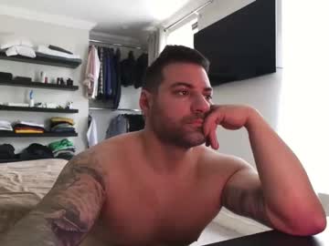 Ukcamshow Chaturbate stream image from August 20, 2025