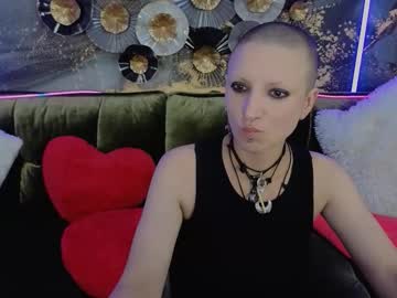 Miramoon666 Chaturbate stream image from August 20, 2025
