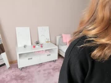 Oleviacardo Chaturbate stream image from August 20, 2025