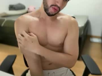 Thelatinboyandy Chaturbate stream image from August 20, 2025