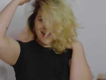 Sublimecarla Chaturbate stream image from August 20, 2025
