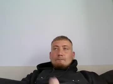 Bigbowl95 Chaturbate stream image from August 20, 2025