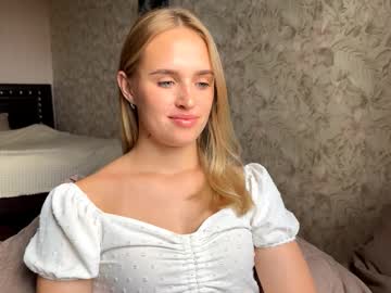 Hermiladziekan Chaturbate stream image from August 20, 2025
