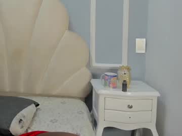 Anamonroee Chaturbate stream image from August 20, 2025
