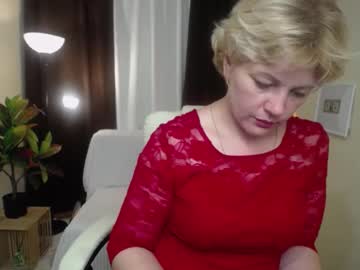 Ladyelina Chaturbate stream image from August 20, 2025