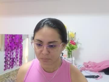 Lovely_Trix_ Chaturbate stream image from August 20, 2025