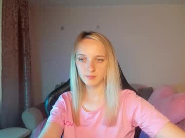 Rousereed Chaturbate stream image from August 20, 2025