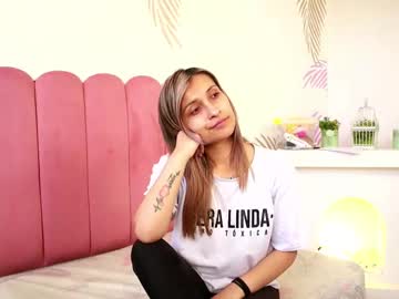 Beccamilanni Chaturbate stream image from August 20, 2025