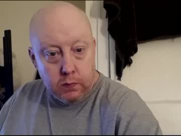 Kellyisinterested Chaturbate stream image from August 20, 2025