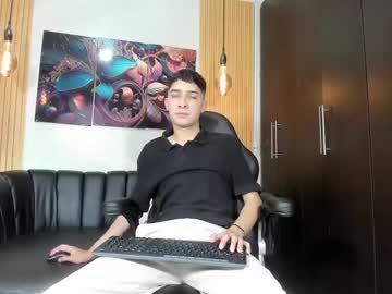 Kygo_Williams Chaturbate stream image from August 20, 2025