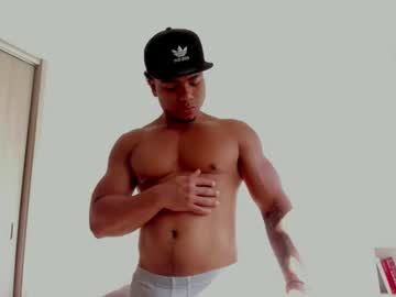 Xavier_Colleman Chaturbate stream image from August 20, 2025