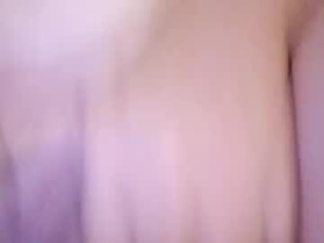 Bunniesnow442702 Chaturbate stream image from August 20, 2025