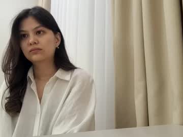 Joycelyncliett Chaturbate stream image from August 20, 2025