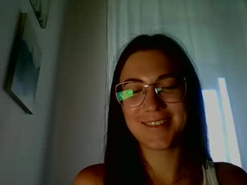 Katie_Foxi Chaturbate stream image from August 20, 2025