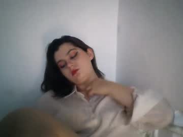 Lunamoody Chaturbate stream image from August 20, 2025