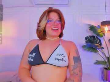 Madissonmoore5 Chaturbate stream image from August 20, 2025