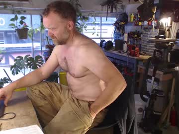 Seattlemanwhore Chaturbate stream image from August 20, 2025
