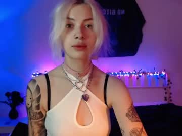 Emily_Flowers_ Chaturbate stream image from August 20, 2025