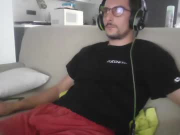 Theitalianx95x Chaturbate stream image from August 20, 2025