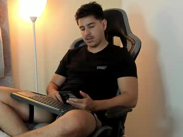 Victor_Vixen Chaturbate stream image from August 20, 2025