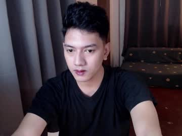 Hotyangsterph Chaturbate stream image from August 20, 2025
