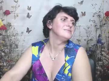 Luciami Chaturbate stream image from August 20, 2025
