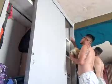 Tinhtemen Chaturbate stream image from August 20, 2025