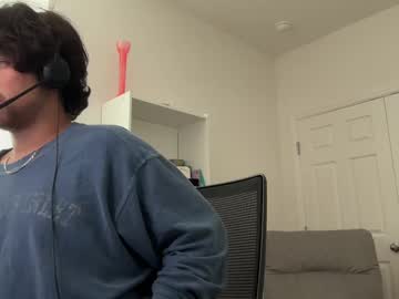 Chrismac101303 Chaturbate stream image from August 20, 2025