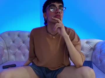 Joecollins_ Chaturbate stream image from August 20, 2025