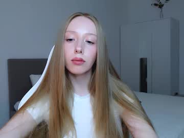 Luna_Insanity Chaturbate stream image from August 20, 2025